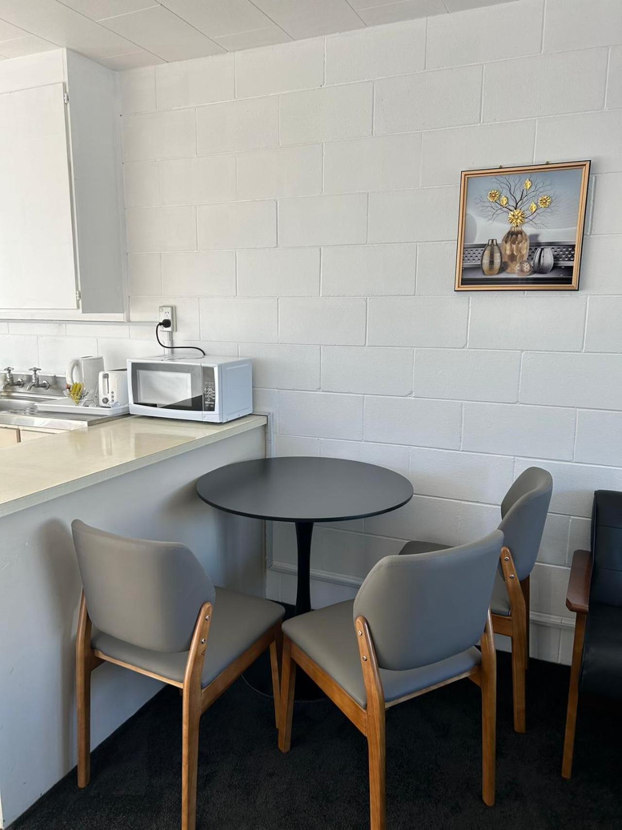 Avon Apartments Hamilton Extérieur photo