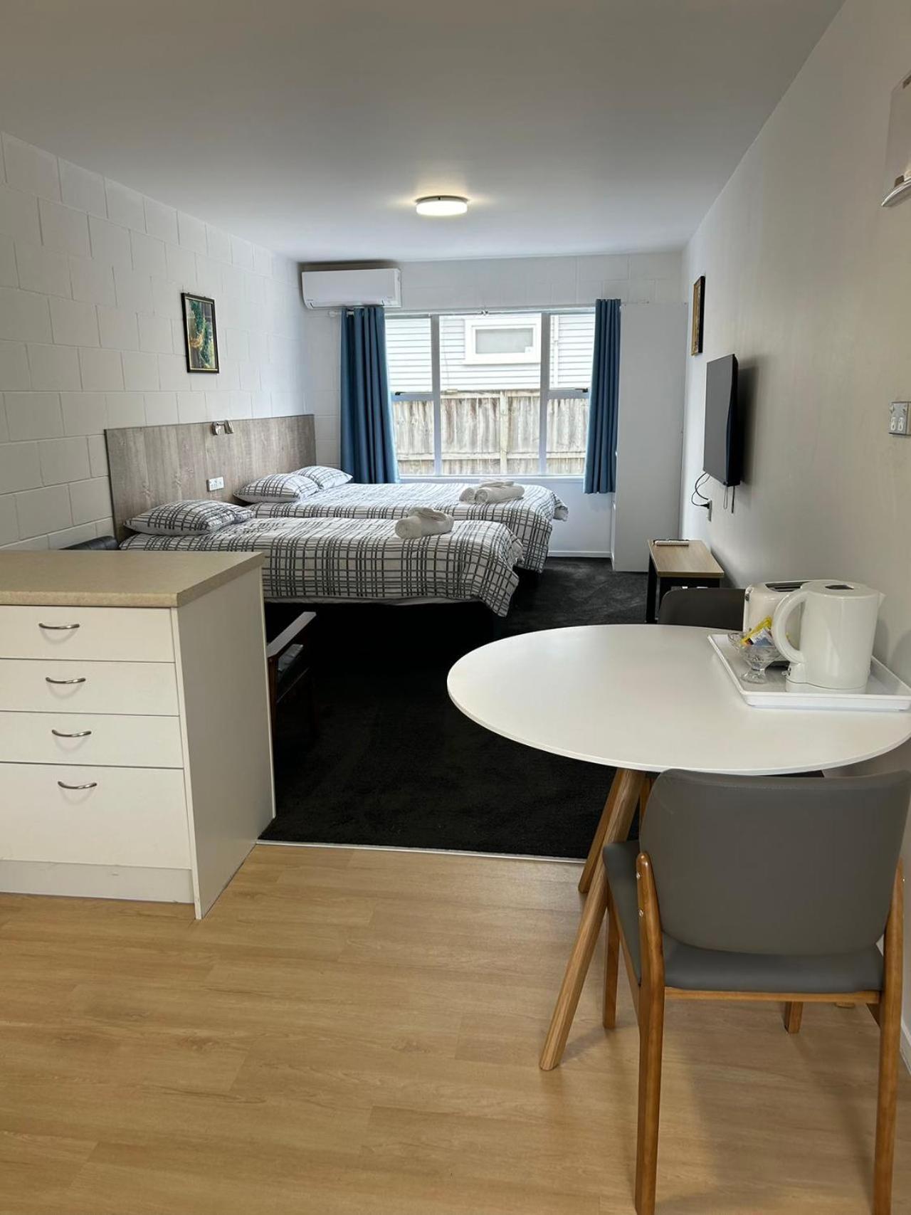 Avon Apartments Hamilton Extérieur photo